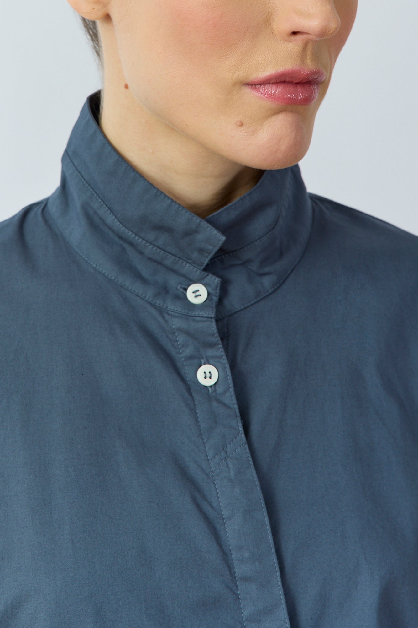 Detail of the soft calico cotton on the Ashin Shirt.