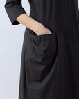 Close-up of functional side pocket on Yaccomaricard cotton pocket dress.