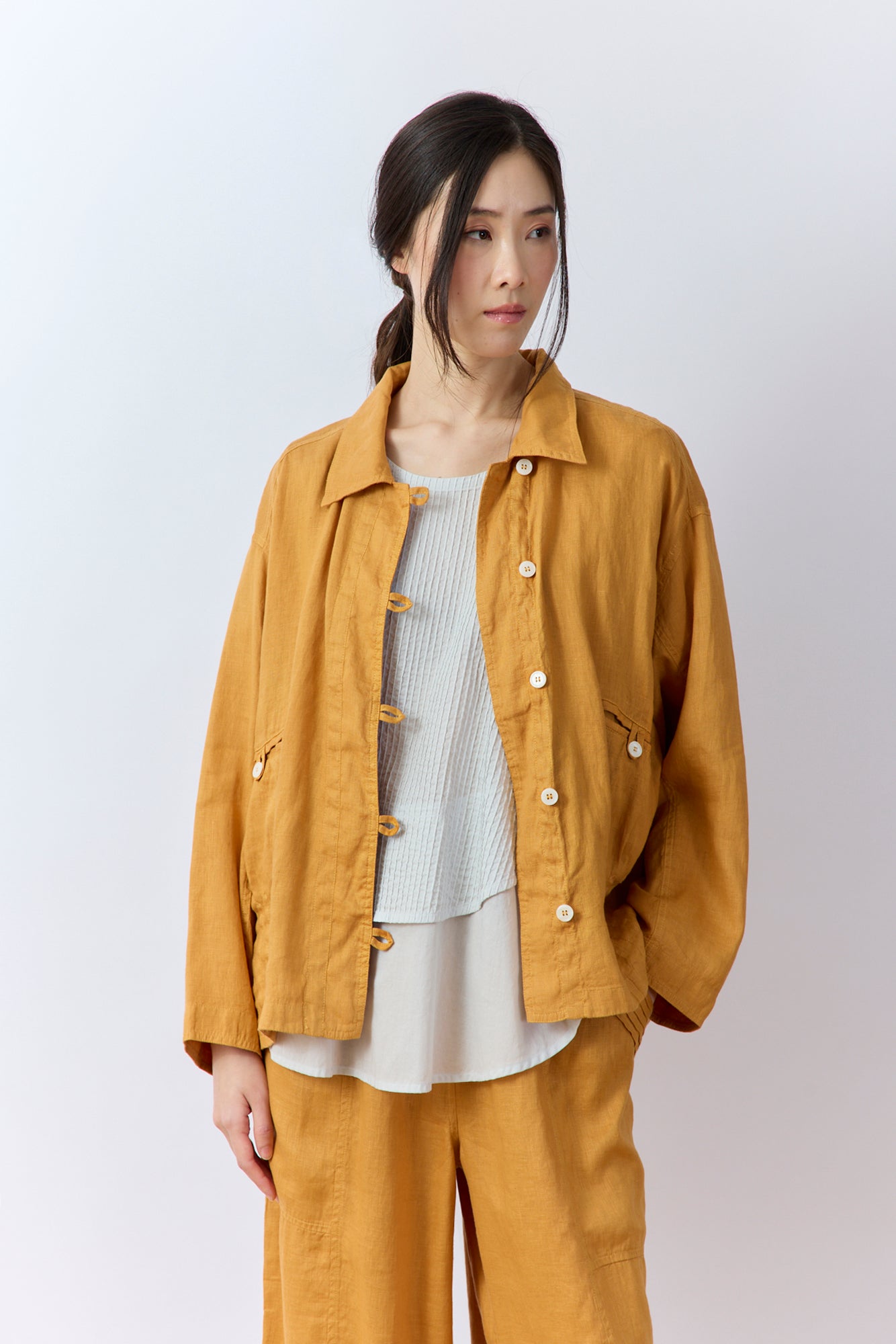 Bijin Linen Jacket