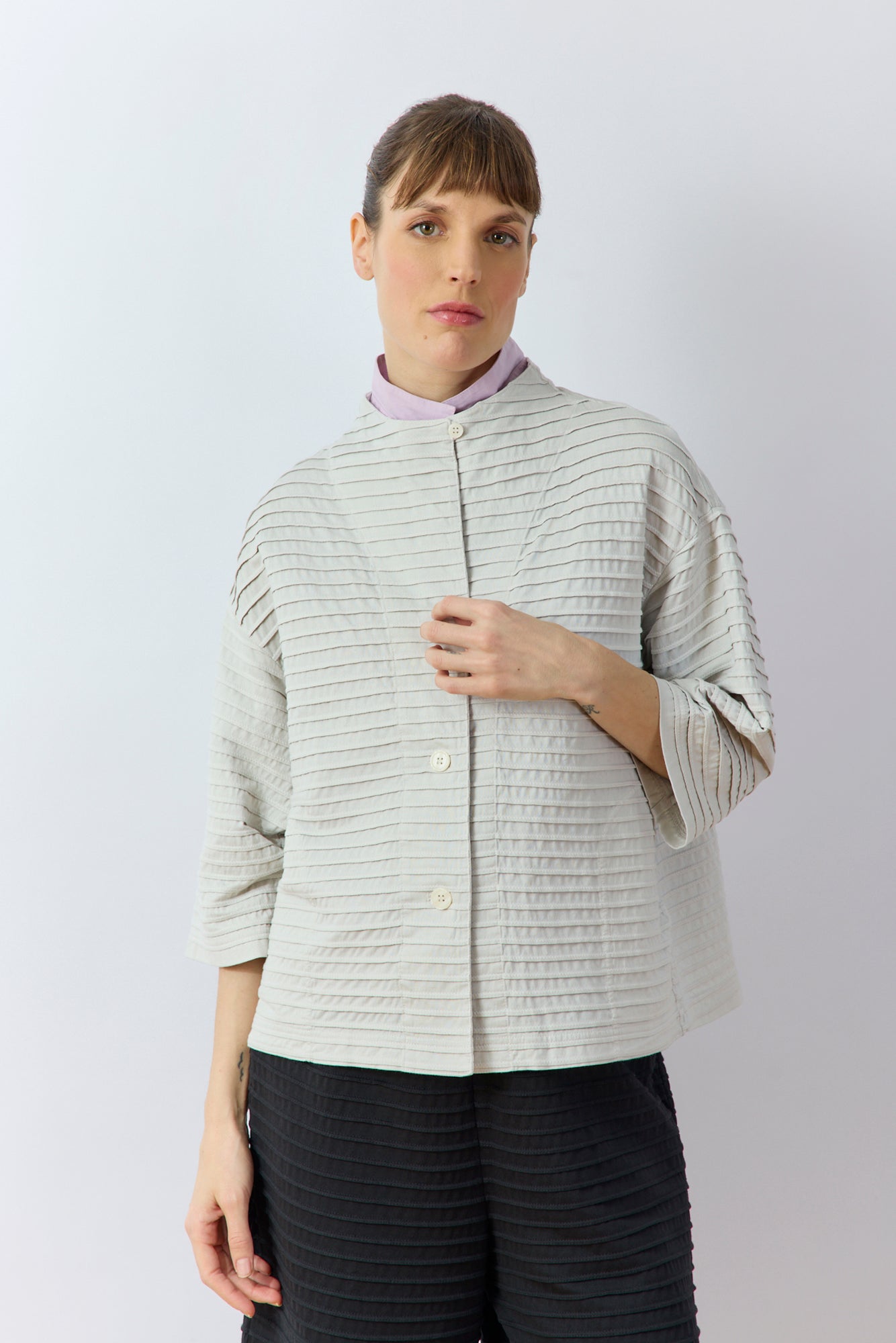 Yaccomaricard Faneru Jersey Jacket in Cool Grey – closed jacket, Japanese design.