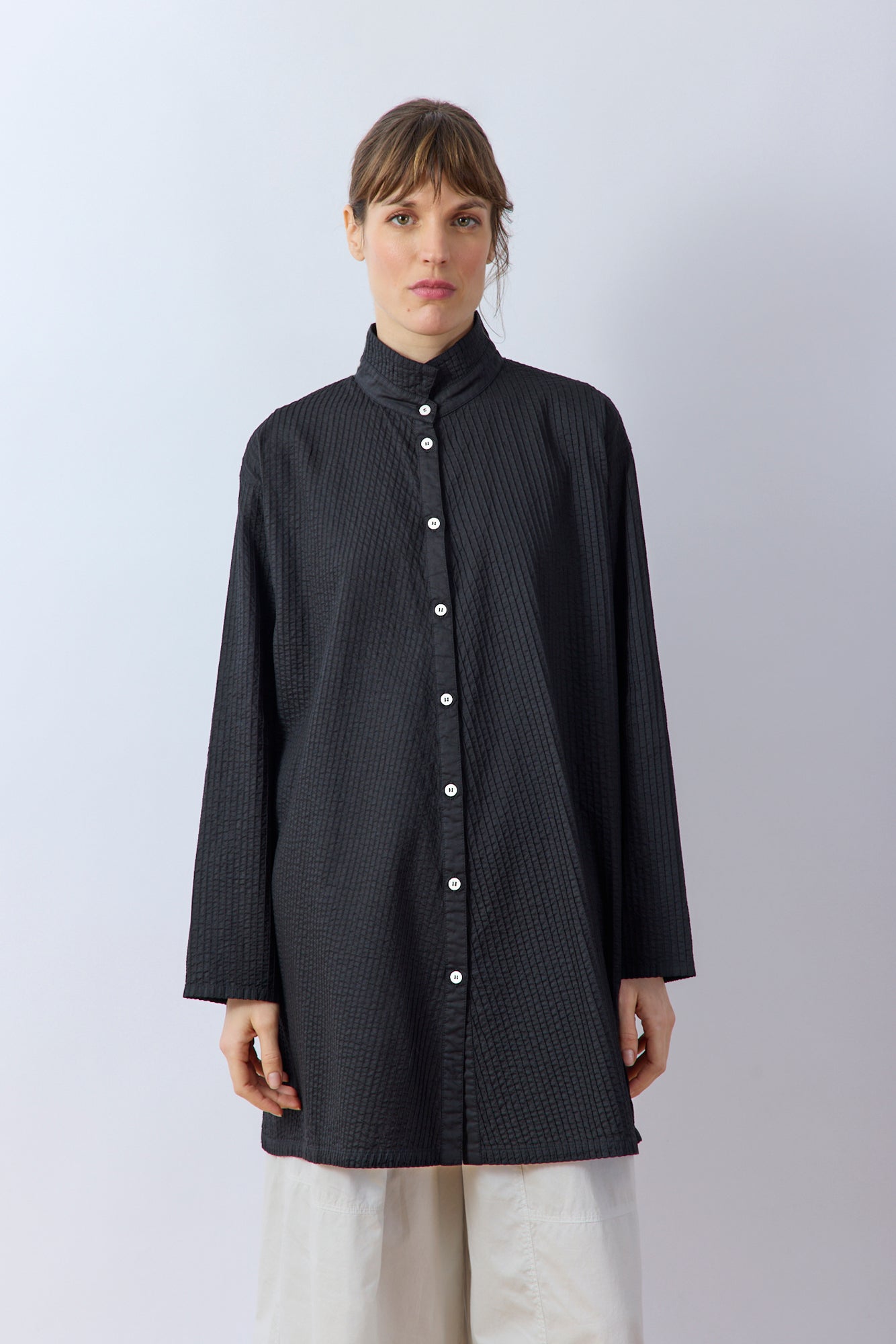 Yaccomaricard Classic Tunic Shirt in Black – Japanese designer longline A-line cotton shirt.
