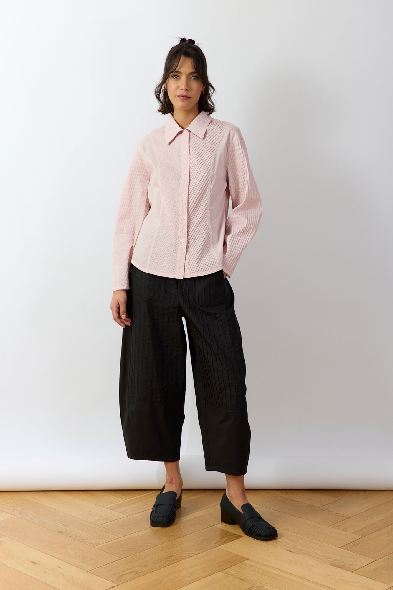 Model wearing Yacco Maricard Wanda Shirt in Sakura – Feminine Japanese designer fashion.